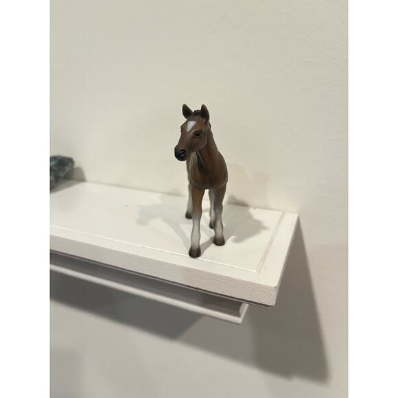 2003 Retired Schleich Hanoverian Bay Foal 2003 Collectible Figure Toy - Picture 2 of 5